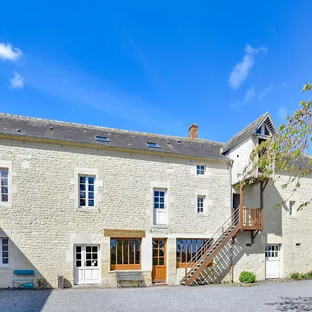 Amazing In * Vienne-en-Bessin